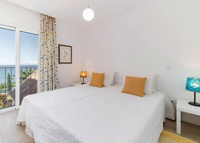 Beautiful Calheta Do Mar Iii 3 Bedrooms Infinity Pool * Arco da Calheta (Madeira)