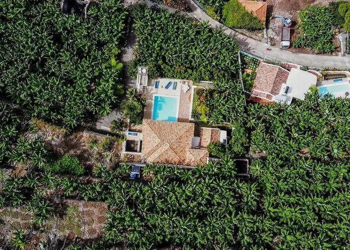 Villa Beautiful Calheta Do Mar Iii 3 Bedrooms Infinity Pool