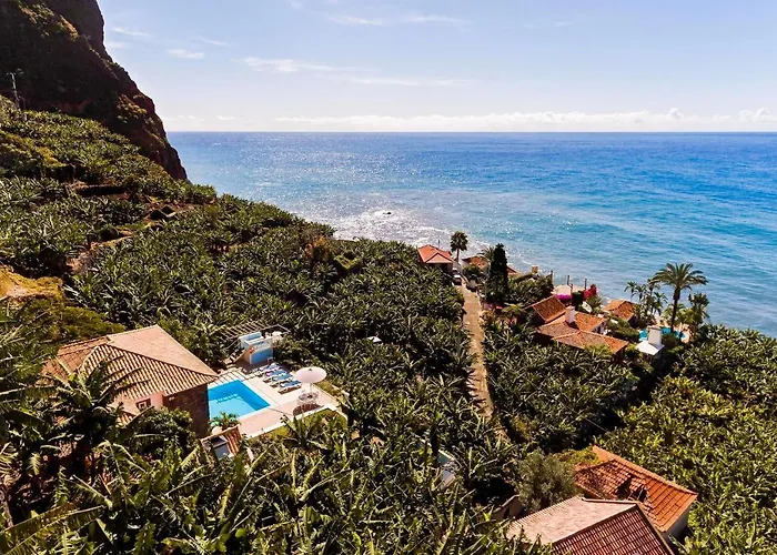 Villa Beautiful Calheta Do Mar Iii 3 Bedrooms Infinity Pool