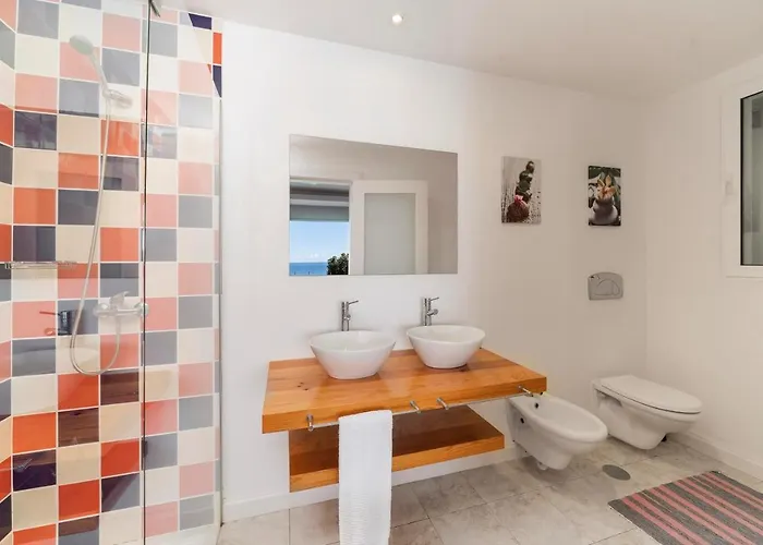 Villa Beautiful Calheta Do Mar Iii 3 Bedrooms Infinity Pool &